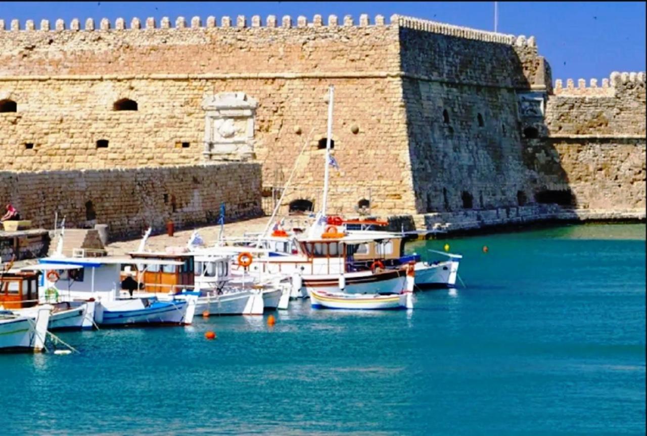 City Studio 3 In The Center Of The City Heraklion  Bagian luar foto